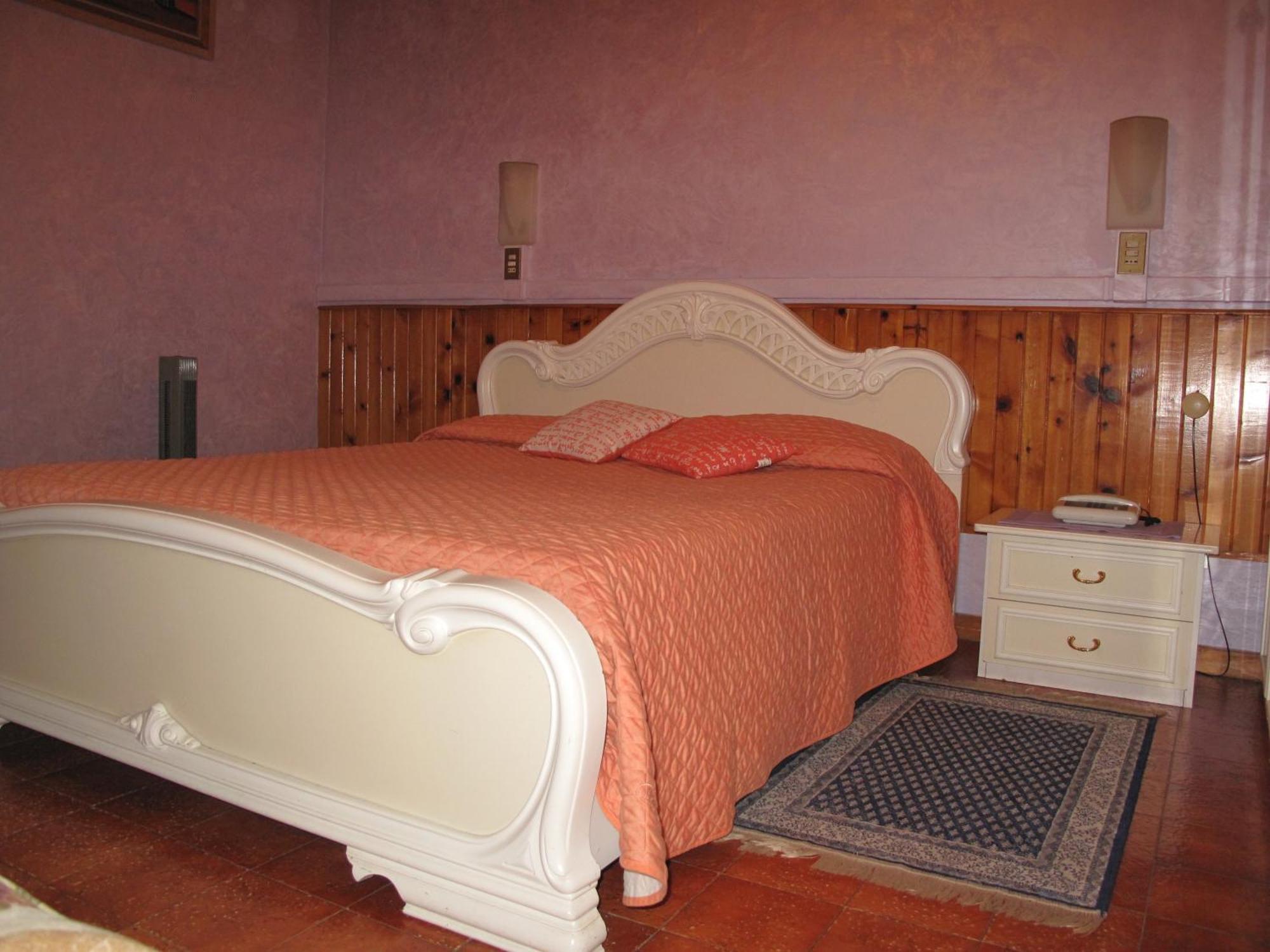 Hotel Ristorante La Nuova Fattoria Carsoli Bilik gambar