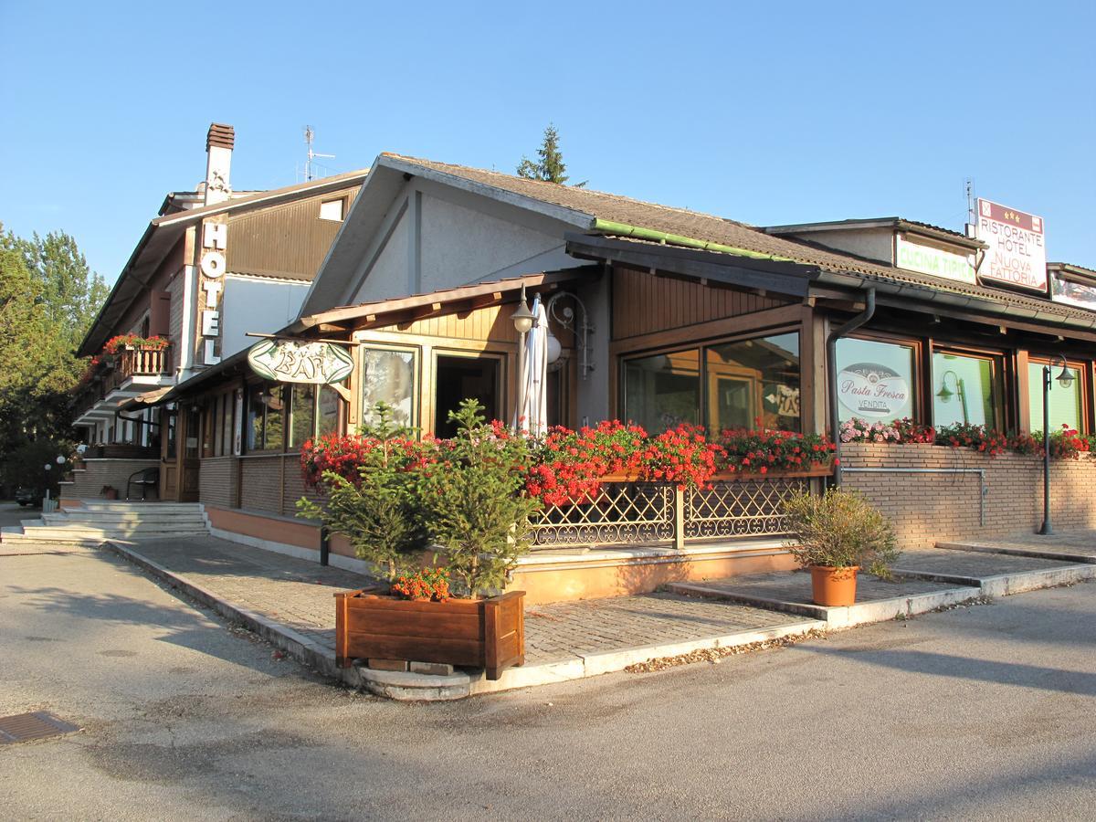 Hotel Ristorante La Nuova Fattoria Carsoli Luaran gambar