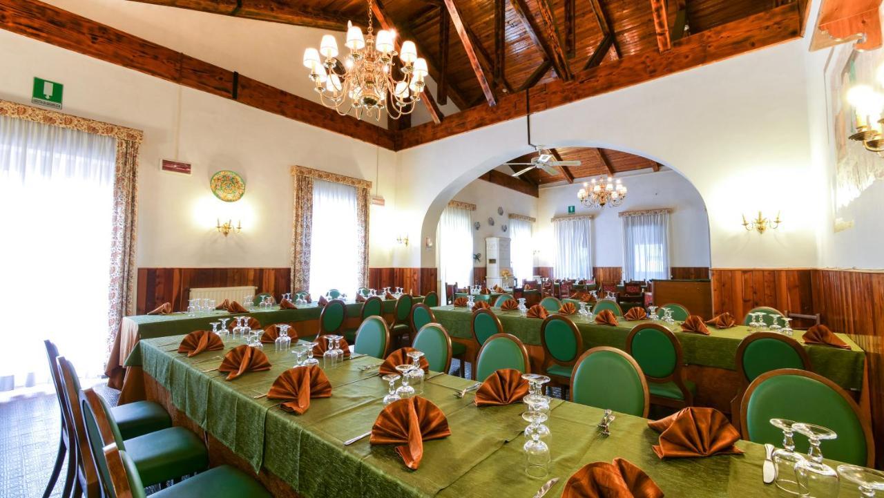 Hotel Ristorante La Nuova Fattoria Carsoli Luaran gambar