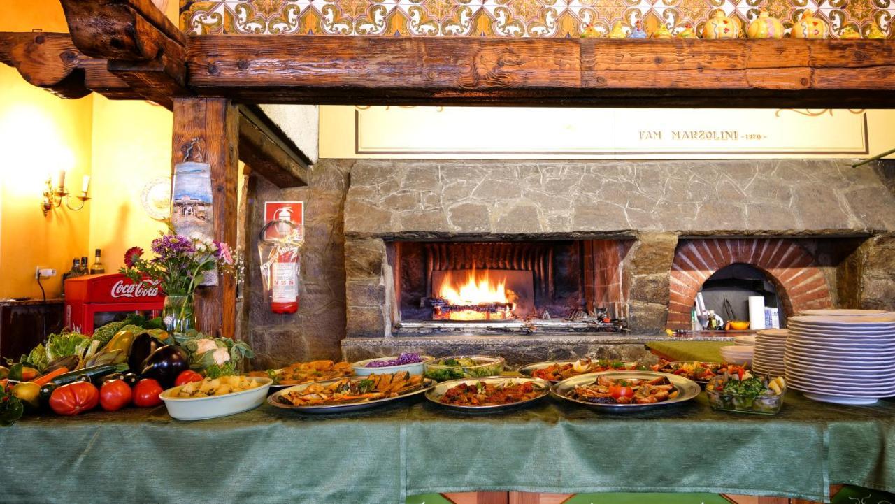 Hotel Ristorante La Nuova Fattoria Carsoli Luaran gambar
